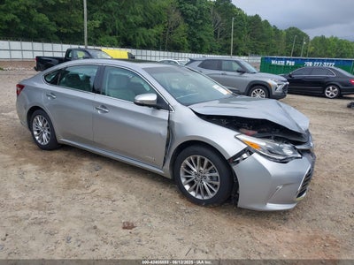 TOYOTA AVALON HYBRID 2017