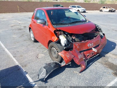 SCION IQ 2012