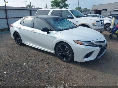 TOYOTA CAMRY 2018