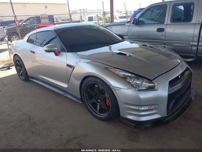 NISSAN GT-R 2014