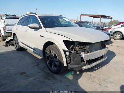 AUDI E-TRON 2021