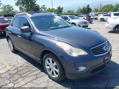 INFINITI EX35 2010