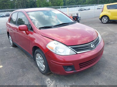 NISSAN VERSA 2010