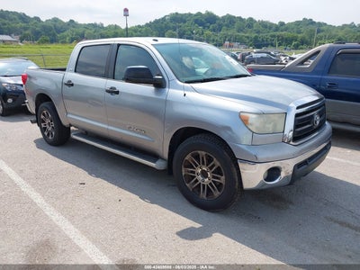 TOYOTA TUNDRA 2010
