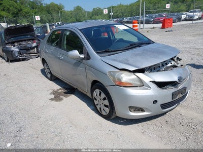 TOYOTA YARIS 2010