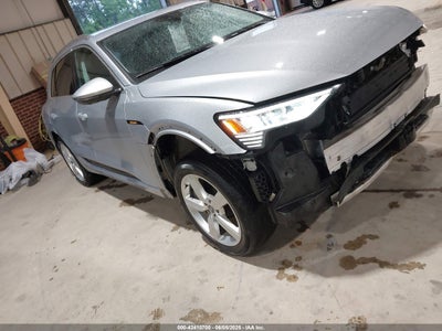 AUDI E-TRON 2019
