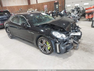 PORSCHE PANAMERA E-HYBRID 2016