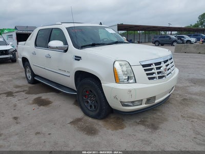CADILLAC ESCALADE EXT 2010