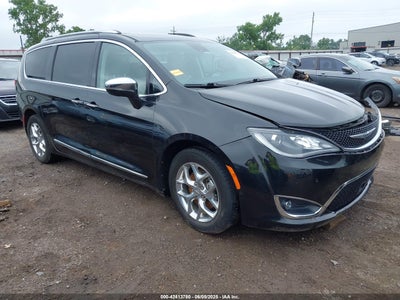 CHRYSLER PACIFICA 2018