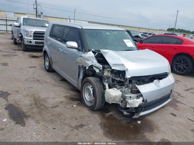 SCION XB 2012