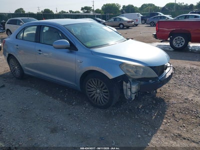 SUZUKI KIZASHI 2011