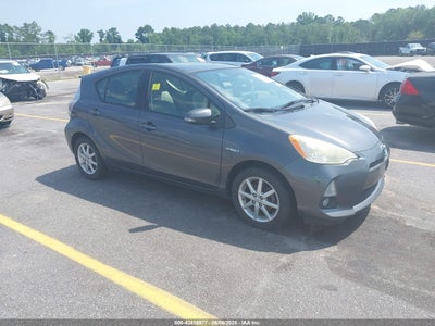 TOYOTA PRIUS C 2012