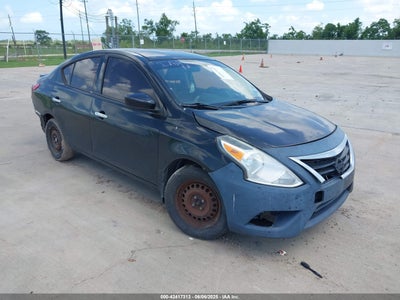 NISSAN VERSA 2015
