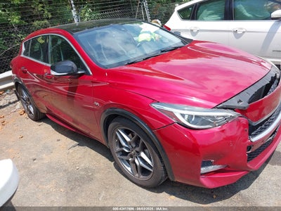 INFINITI QX30 2017