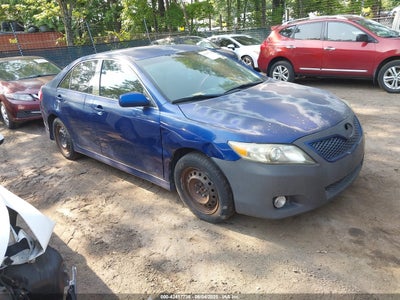 TOYOTA CAMRY 2011