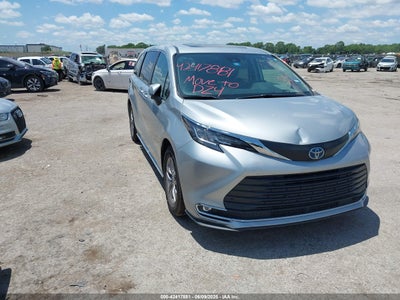 TOYOTA SIENNA 2022
