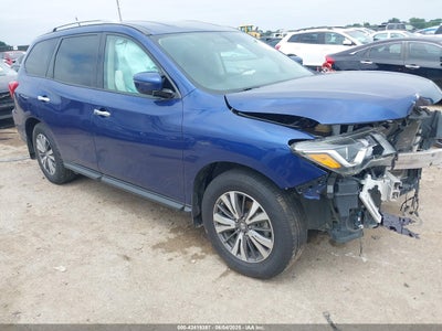 NISSAN PATHFINDER 2017