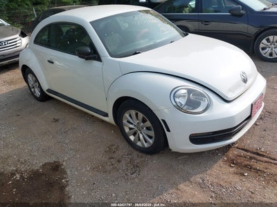 VOLKSWAGEN BEETLE 2014