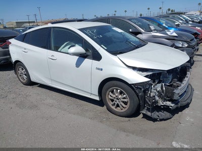 TOYOTA PRIUS PRIME 2021