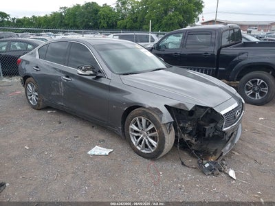 INFINITI Q50 2015