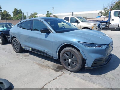 FORD MUSTANG MACH-E 2023