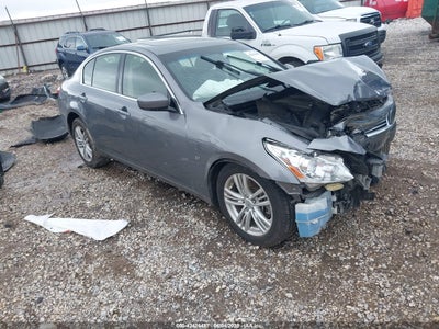 INFINITI Q40 2015