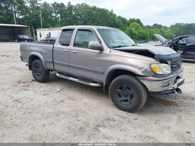 TOYOTA TUNDRA 2002