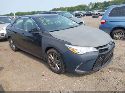TOYOTA CAMRY 2016