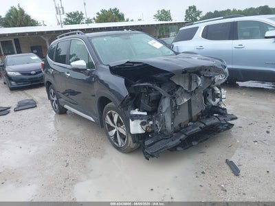 SUBARU FORESTER 2019