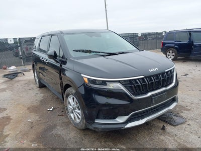 KIA CARNIVAL MPV 2024