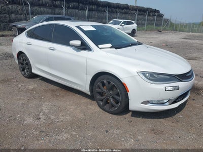 CHRYSLER 200 2015