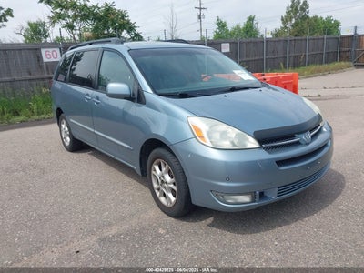 TOYOTA SIENNA 2005
