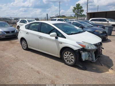 TOYOTA PRIUS PLUG-IN 2014