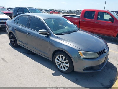 VOLKSWAGEN JETTA 2011