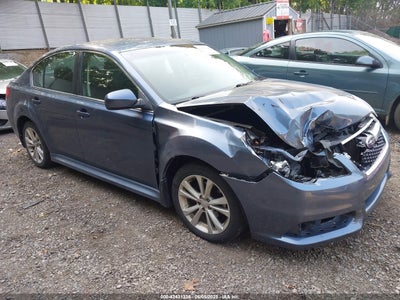 SUBARU LEGACY 2013