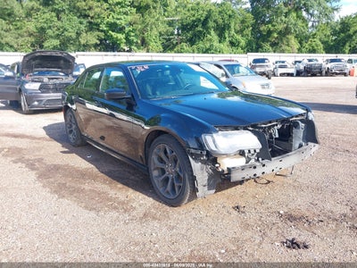CHRYSLER 300 2017