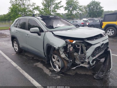TOYOTA RAV4 2021