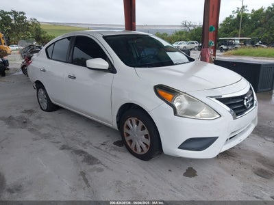 NISSAN VERSA 2017