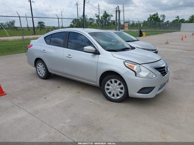 NISSAN VERSA 2015
