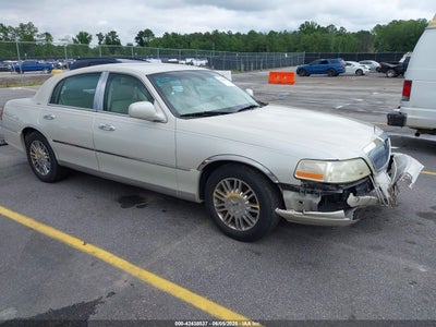 LINCOLN TOWN CAR 2006