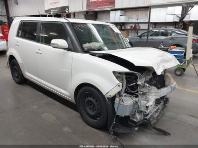 SCION XB 2012