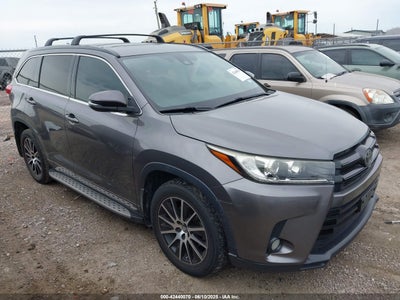 TOYOTA HIGHLANDER 2017