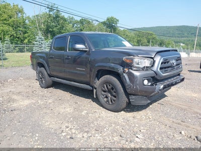 TOYOTA TACOMA 2017