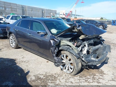 CHRYSLER 300 2019