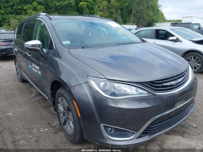 CHRYSLER PACIFICA HYBRID 2017