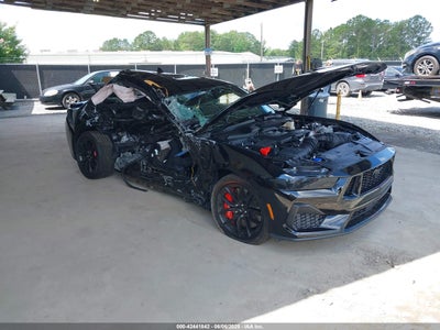 FORD MUSTANG 2025