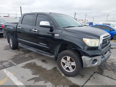 TOYOTA TUNDRA 2011
