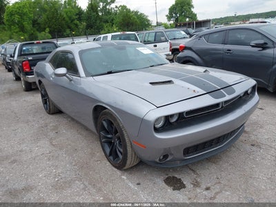 DODGE CHALLENGER 2016