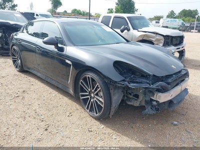 PORSCHE PANAMERA 2012