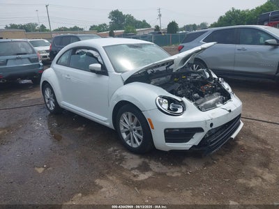VOLKSWAGEN BEETLE 2018